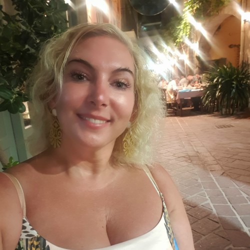 Silvia T.