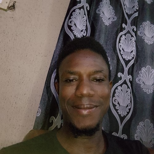 Uyi E.