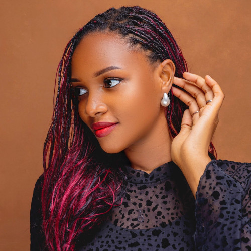 zuenah m. profile photo