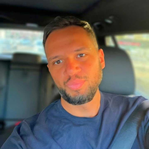 pedro L. profile photo