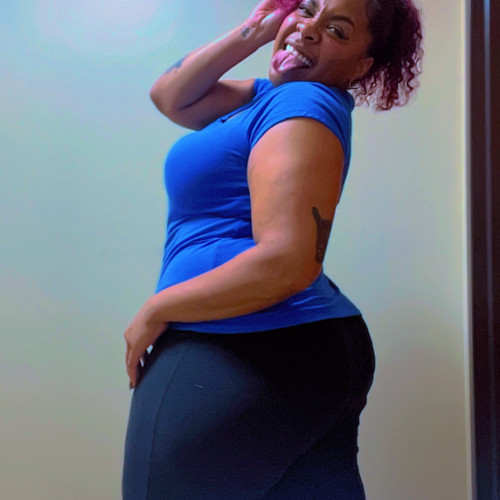 Dee M. profile photo