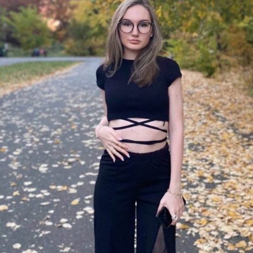 Laura M. profile photo