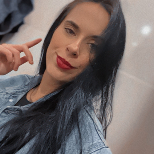 lara s. profile photo