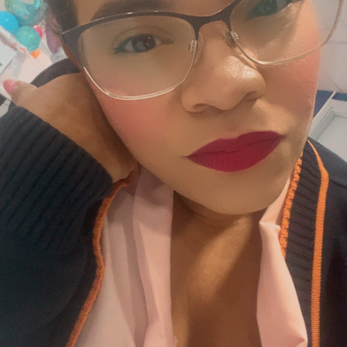 Aura C. profile photo