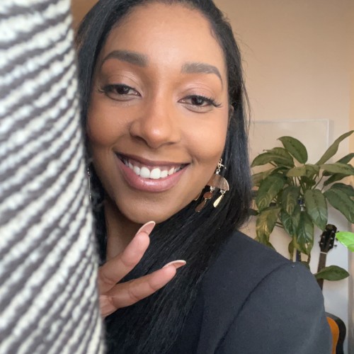 Shyeisha  B.