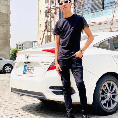 Ali R. profile photo