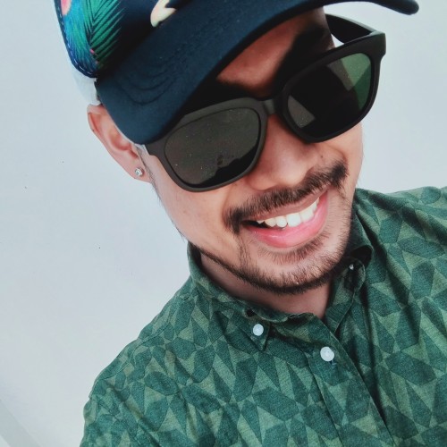 Max M.