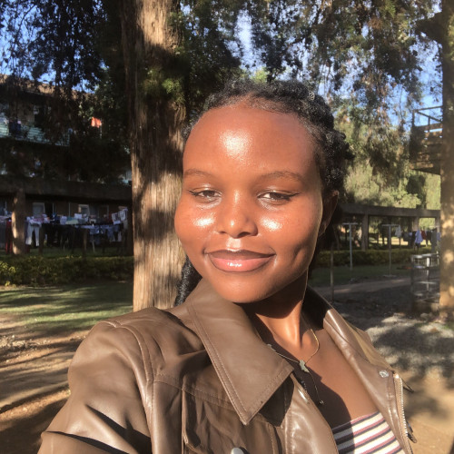Esther N. profile photo