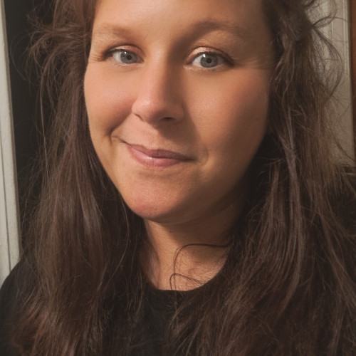 Angela L. profile photo