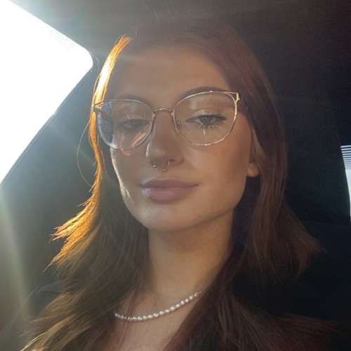 Chloe P.