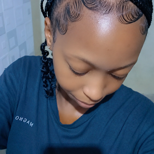 MOONA V. profile photo