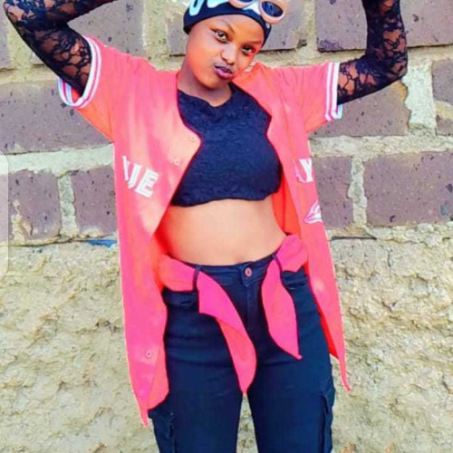 Roselyne M. profile photo