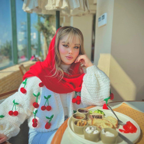 elhamsadegpor  . profile photo