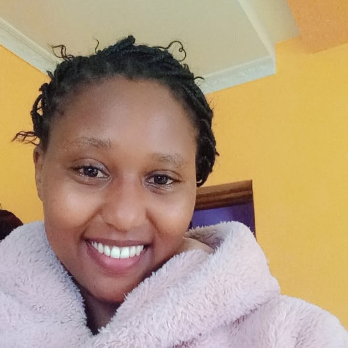 Essy W. profile photo