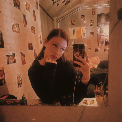 Nomi J. profile photo