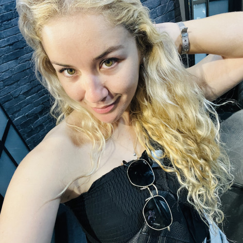 Camila V.