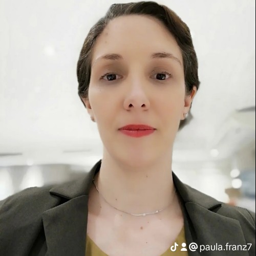 Paula  F.