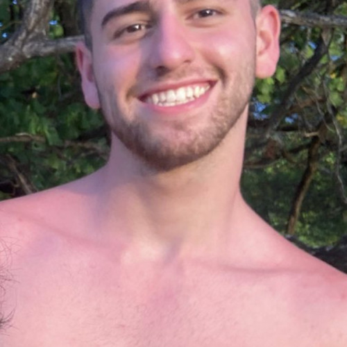 ali  s. profile photo