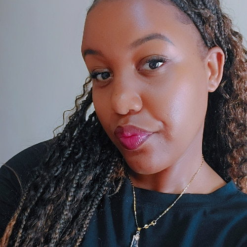 Ema N. profile photo