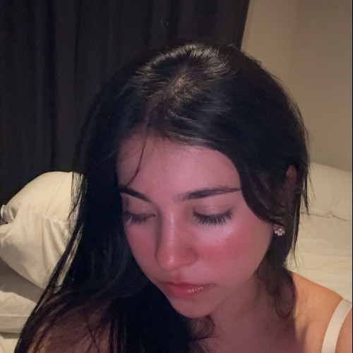 Dayana R.
