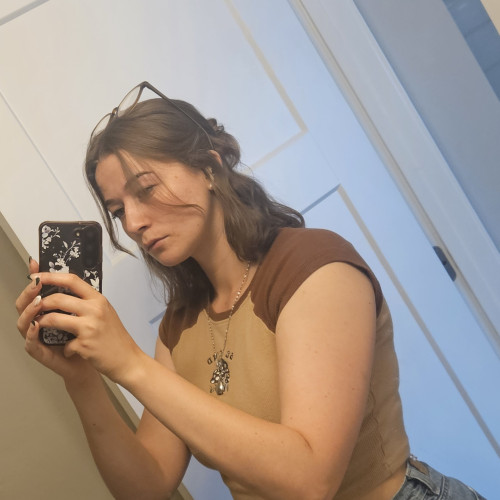 Veronica  F. profile photo