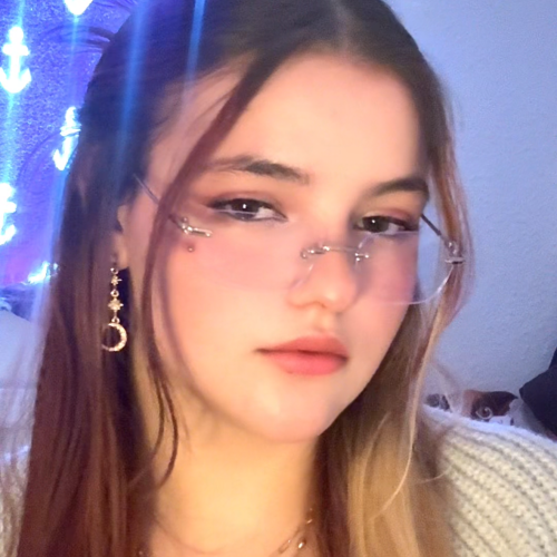Kira W. profile photo