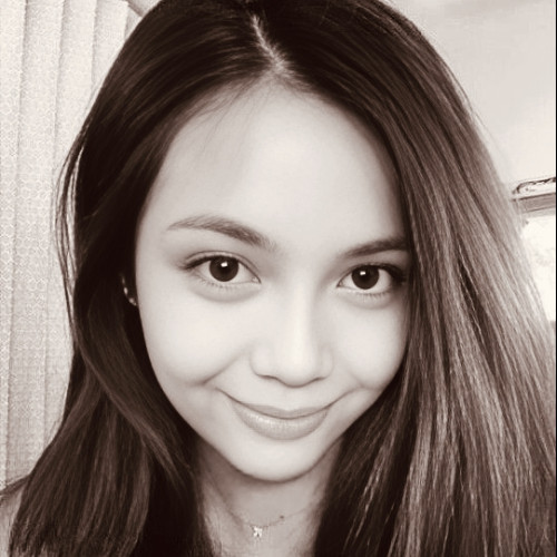 Rie T.