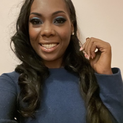 Kiki D.