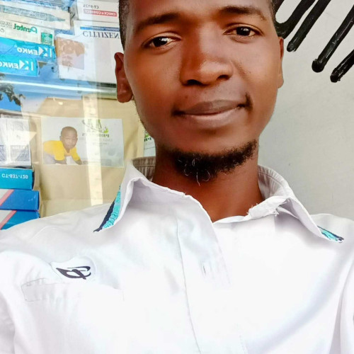 Elly M. profile photo