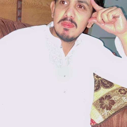 Ali R.