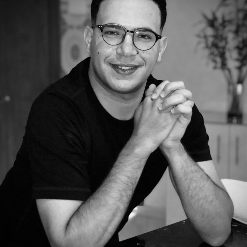 Med L. profile photo