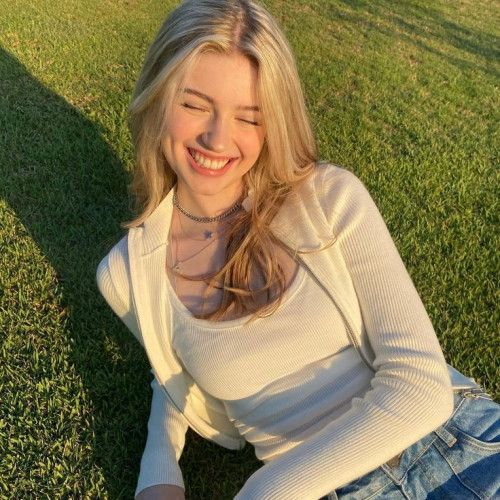 Isabella  C. profile photo