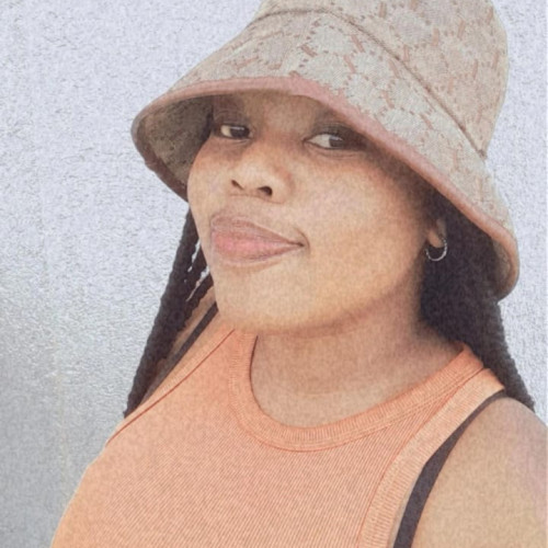 Nomie M. profile photo