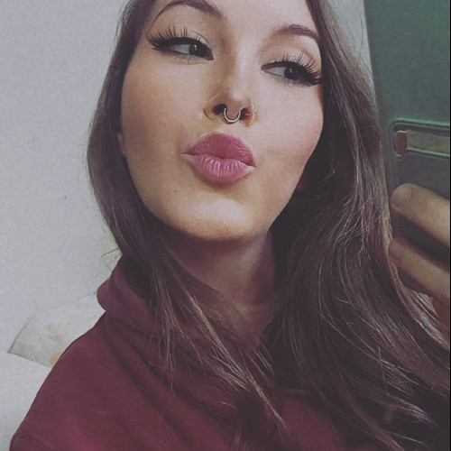 Fernanda  R.