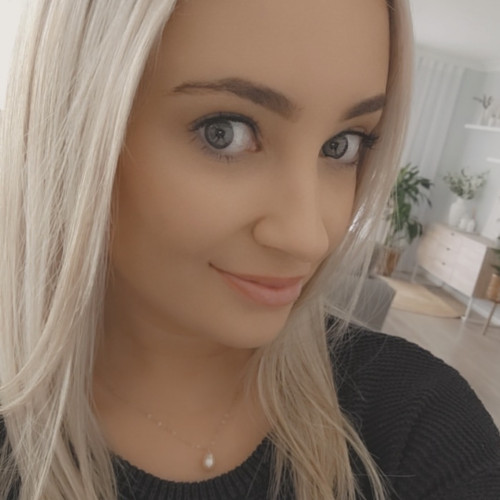 Katie C.