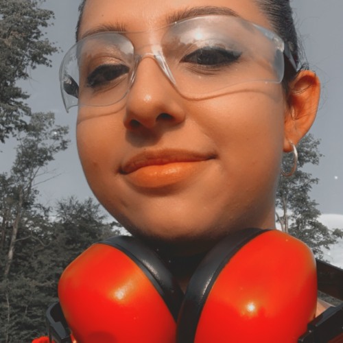 Lynda P.