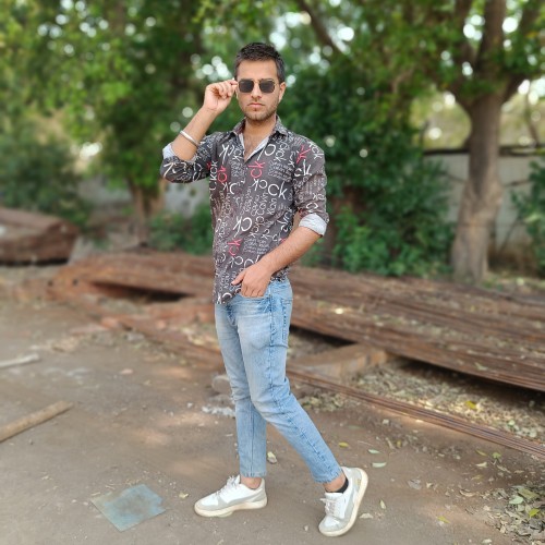 Akshay R.
