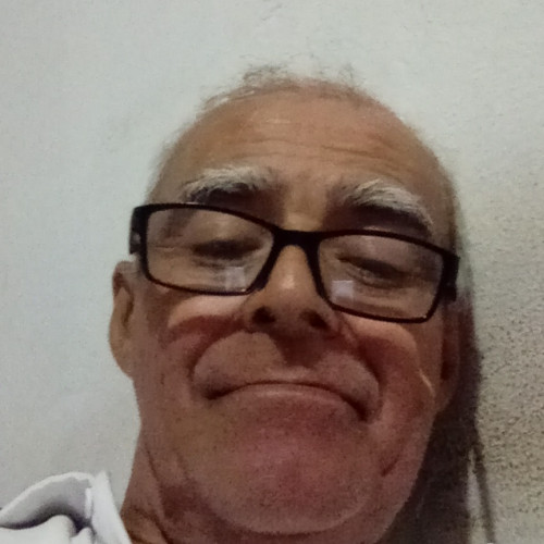 Carlos  L. profile photo