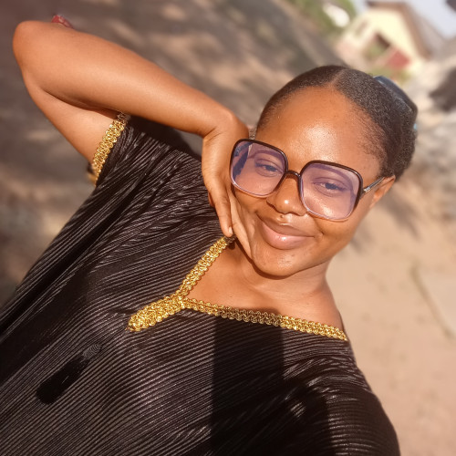 Favour  E. profile photo