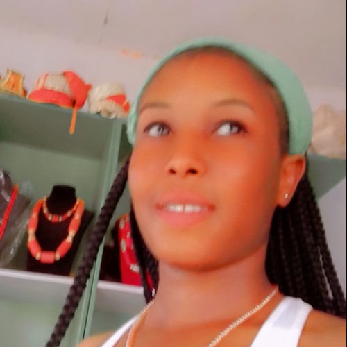 Alozie  V.