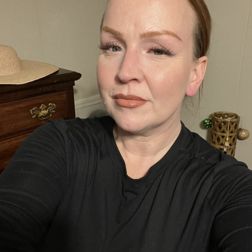Cat B. profile photo