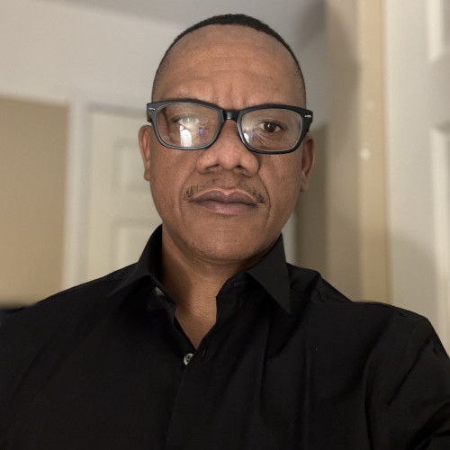 Les M. profile photo