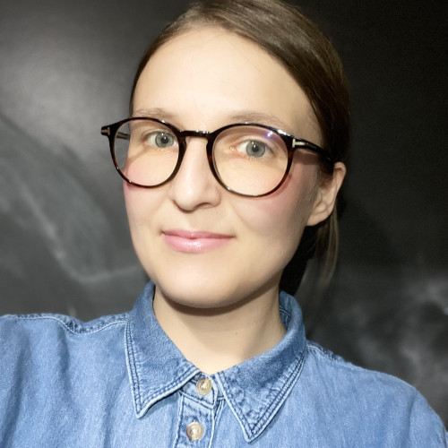Angelika K.