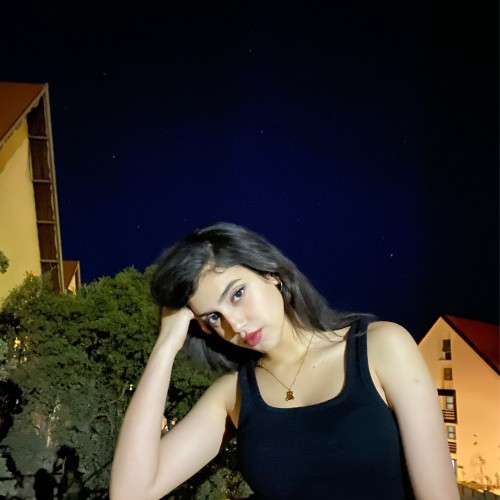 Alya  J.