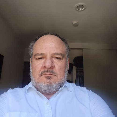 carlos i. profile photo
