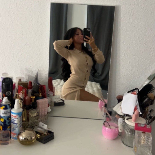 Suela M. profile photo