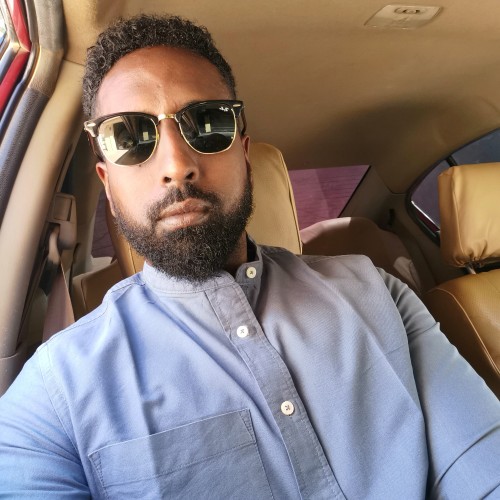 Ismail M.