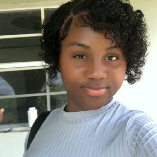 Thaika R.