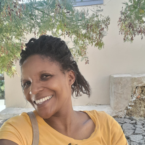 Ndombe  B. profile photo