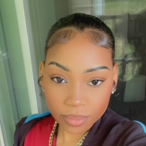 Reni M. profile photo